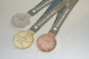 東京2025デフリンピックの大会メダル①